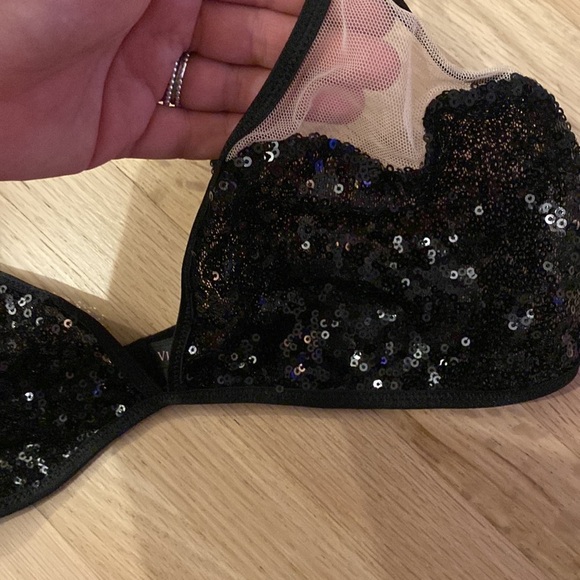 Victoria’s Secret Sequin Bralette - Picture 3 of 7
